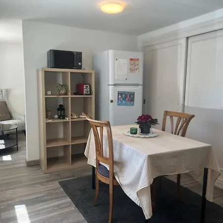 Casa de hóspedes Marbella别墅独立房带泳池 Marbella